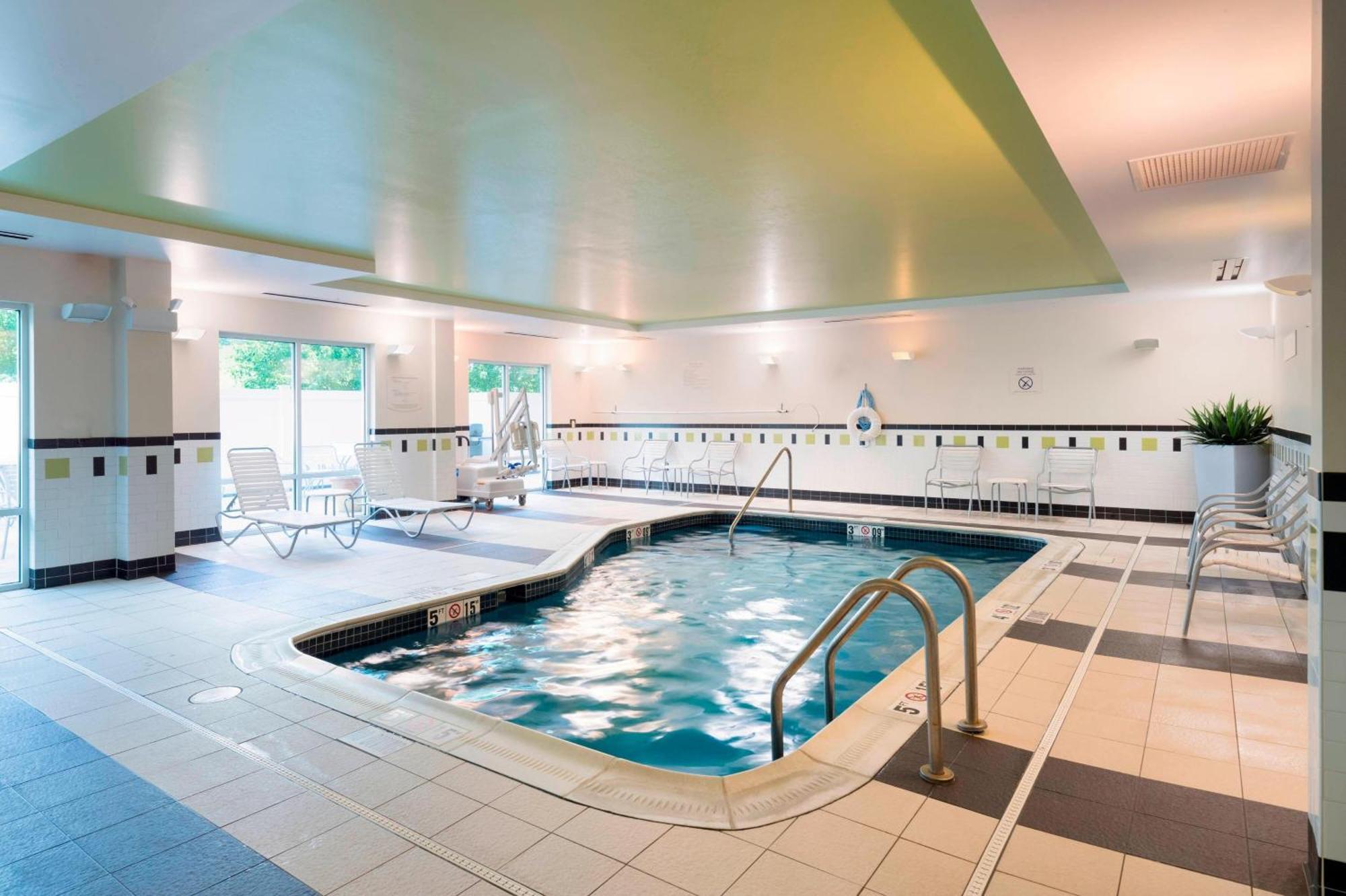 Fairfield Inn & Suites Huntingdon Raystown Lake Bagian luar foto
