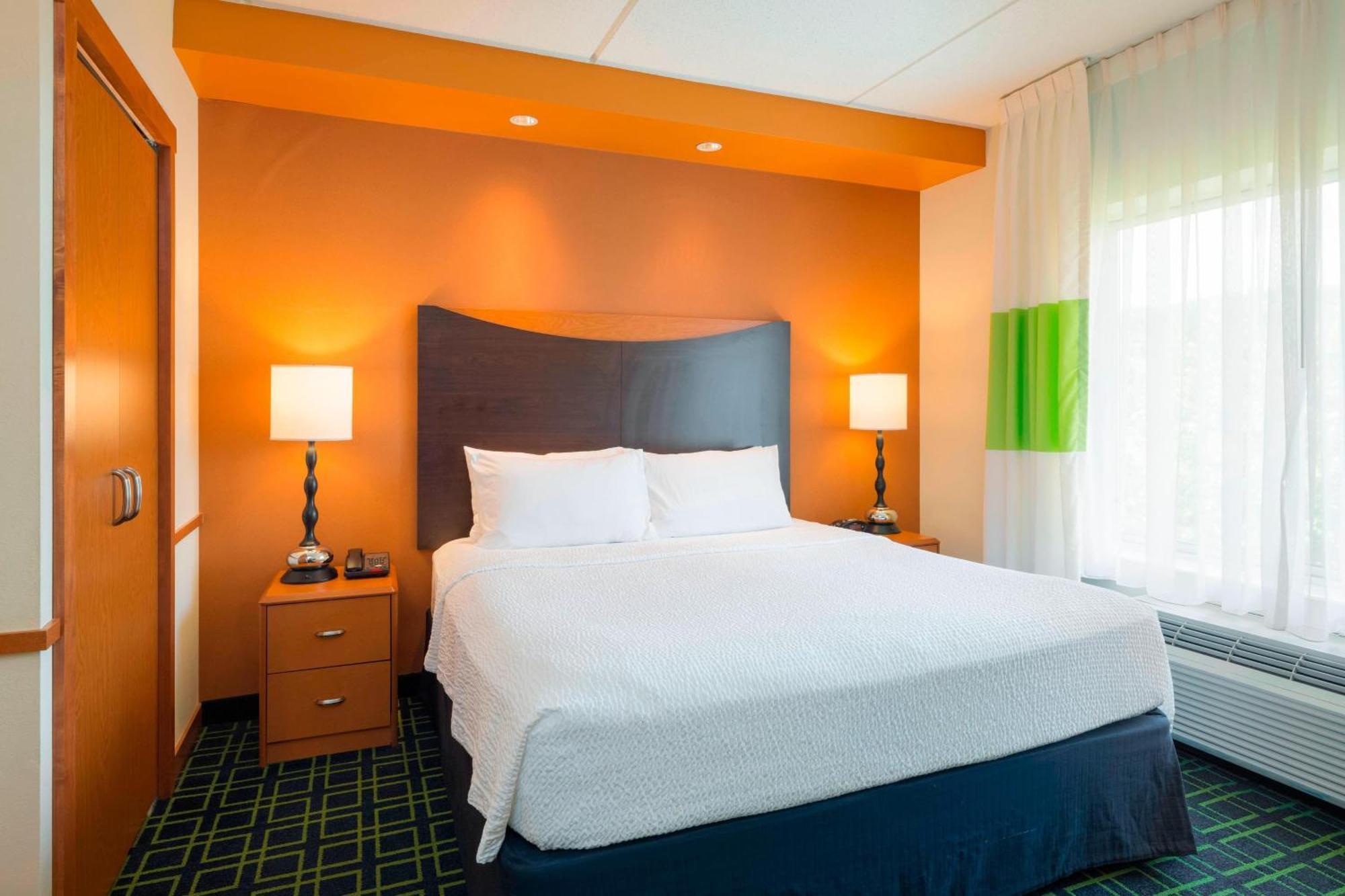 Fairfield Inn & Suites Huntingdon Raystown Lake Bagian luar foto