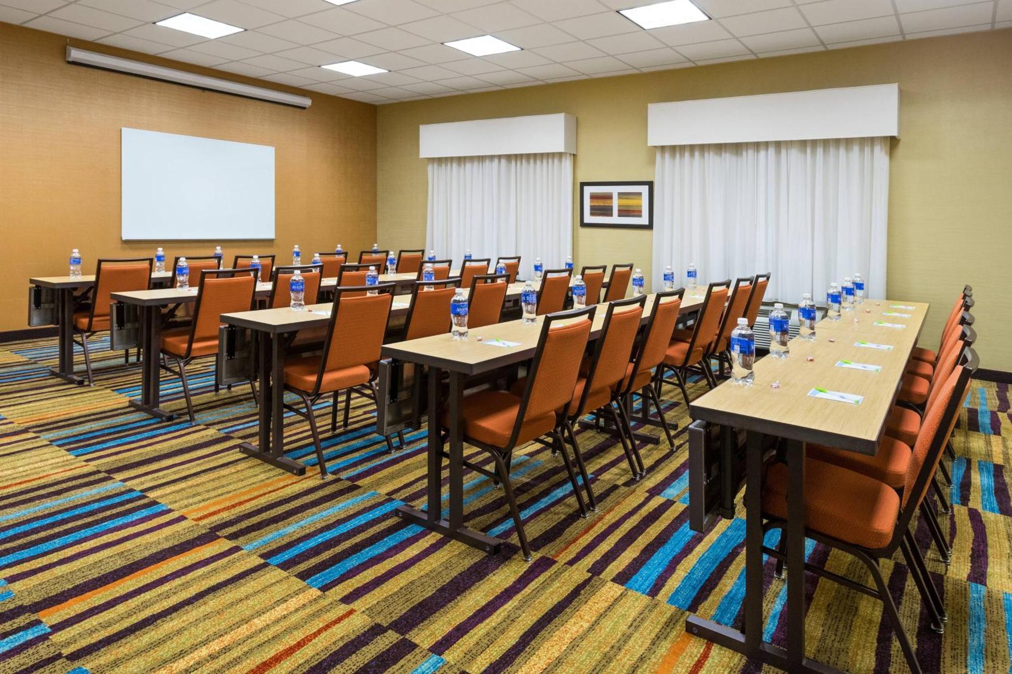 Fairfield Inn & Suites Huntingdon Raystown Lake Bagian luar foto